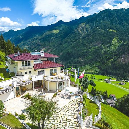 B&B Das Land-Palais - Private Mountain Hideaway Selva dei Molini Eksteriør billede