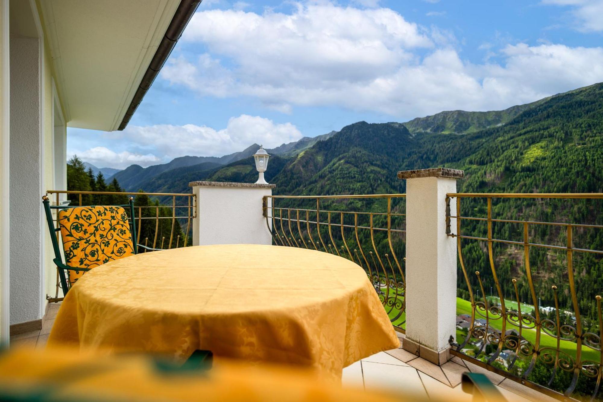 B&B Das Land-Palais - Private Mountain Hideaway Selva dei Molini Eksteriør billede